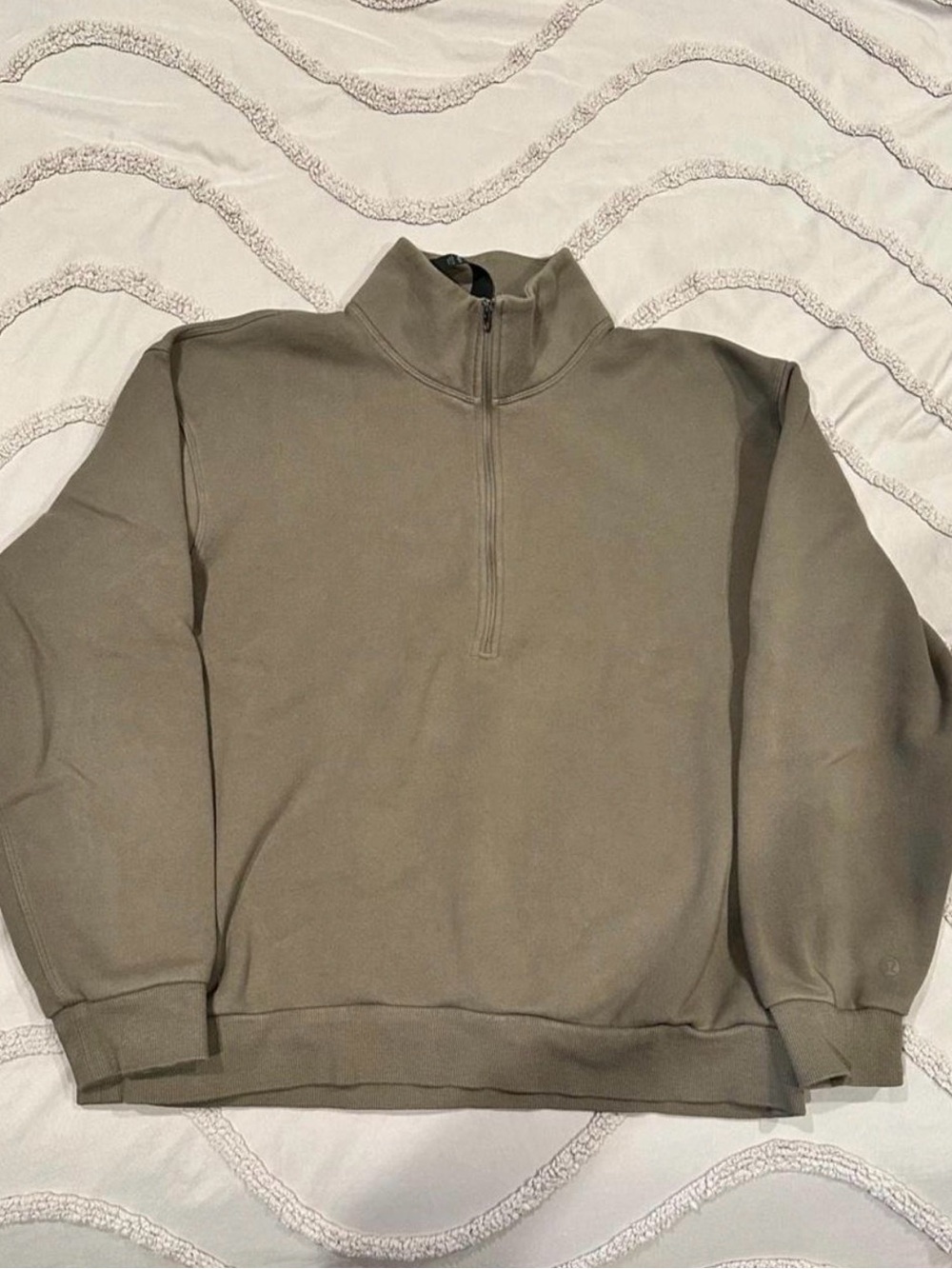 Lululemon Men's Half-Zip Pullover Sweater Size M